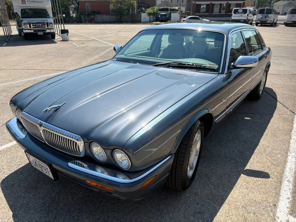 2001 Jaguar X308 XJ - Image 2 of 20
