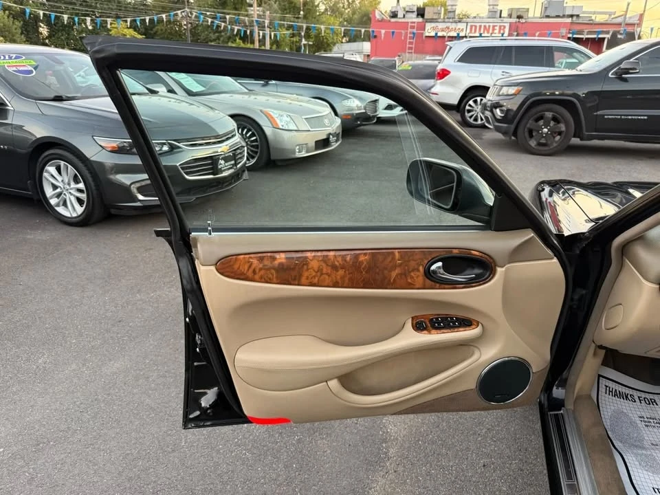2001 Jaguar X308 XJ - Image 15 of 18