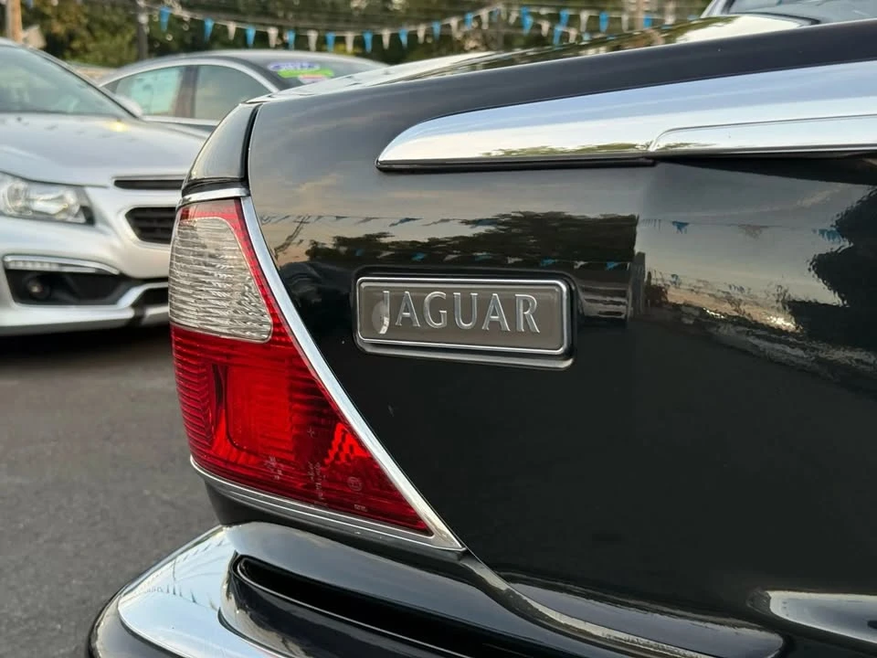 2001 Jaguar X308 XJ - Image 7 of 18
