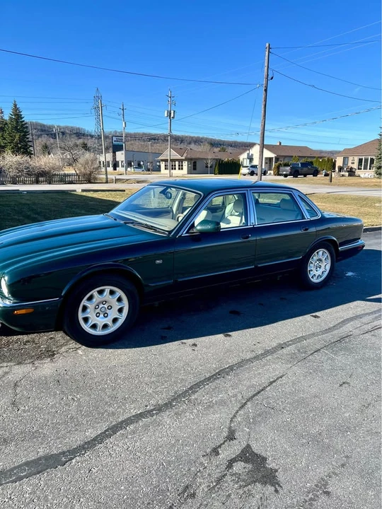 2001 Jaguar X308 XJ - Image 3 of 10