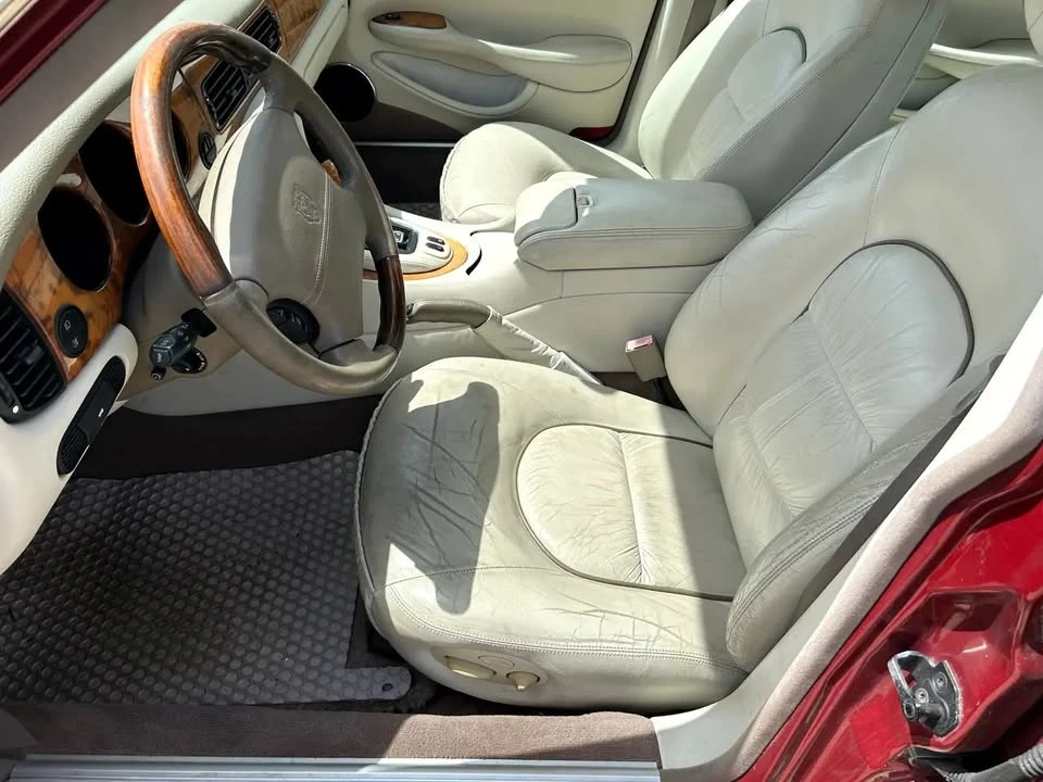 2001 Jaguar X308 XJ - Image 9 of 20