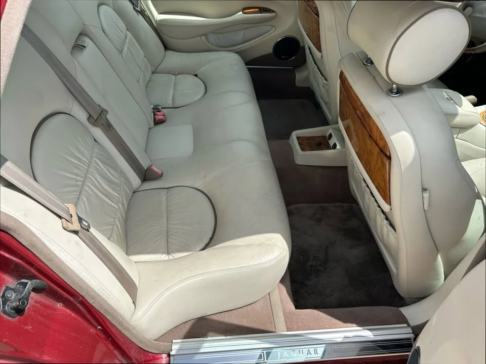 2001 Jaguar X308 XJ - Image 9 of 17
