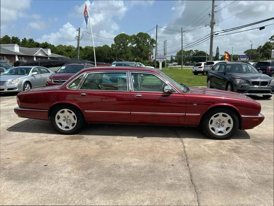 2001 Jaguar X308 XJ - Image 2 of 17