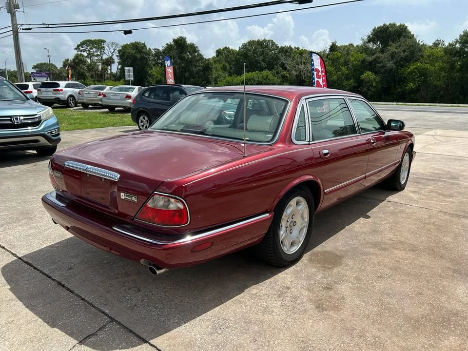 2001 Jaguar X308 XJ - Image 3 of 19