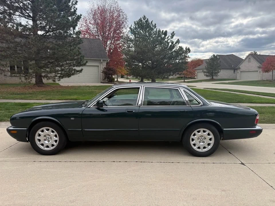 2001 Jaguar X308 XJ - Image 2 of 9