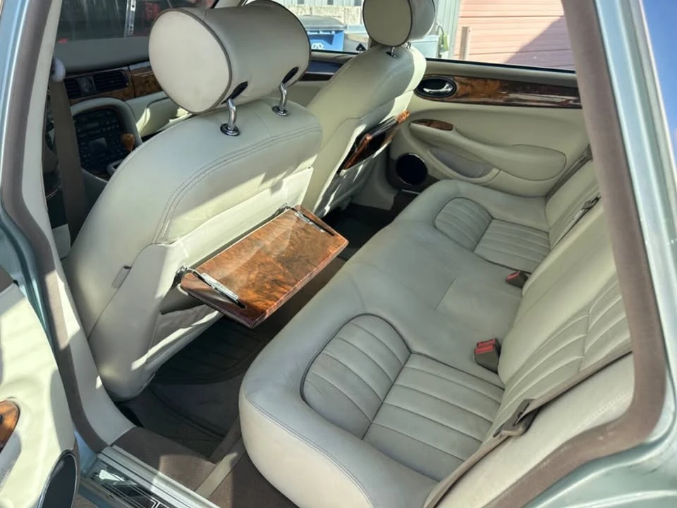 2001 Jaguar X308 XJ - Image 10 of 13