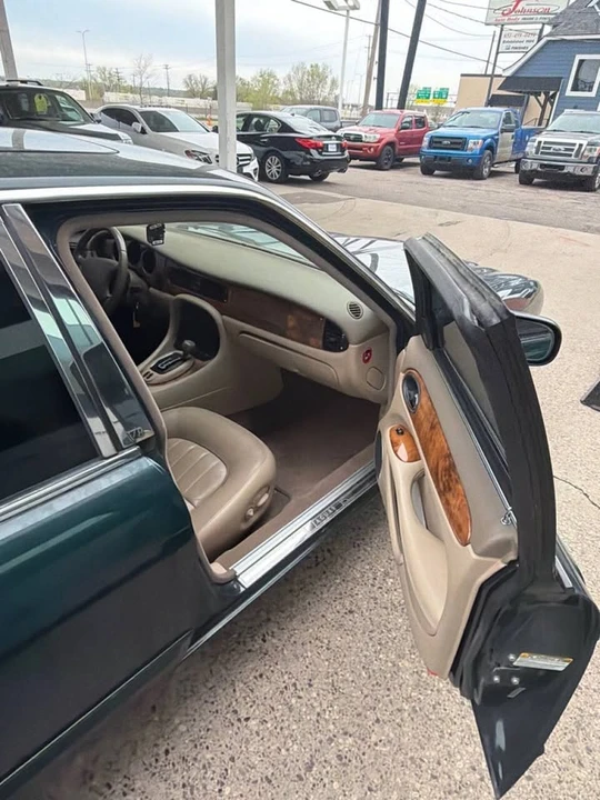 2001 Jaguar X308 XJ - Image 6 of 12