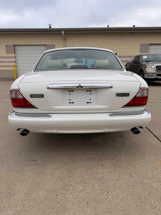 2001 Jaguar X308 XJ - Image 6 of 20