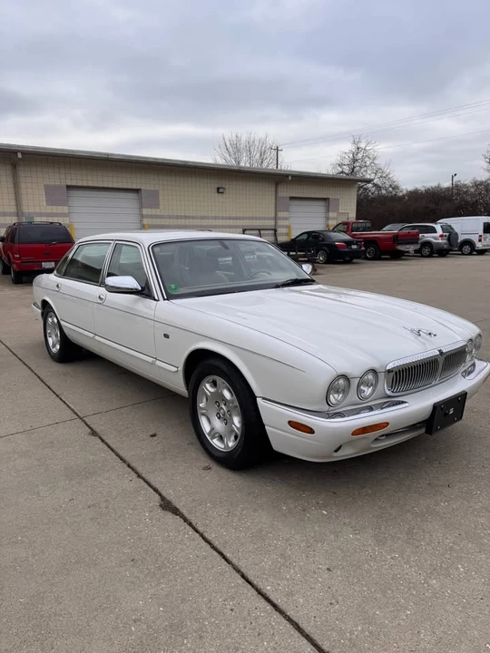 2001 Jaguar X308 XJ - Image 3 of 20