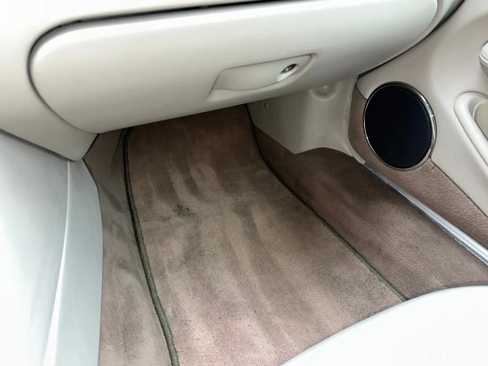 2001 Jaguar X308 XJ - Image 11 of 15