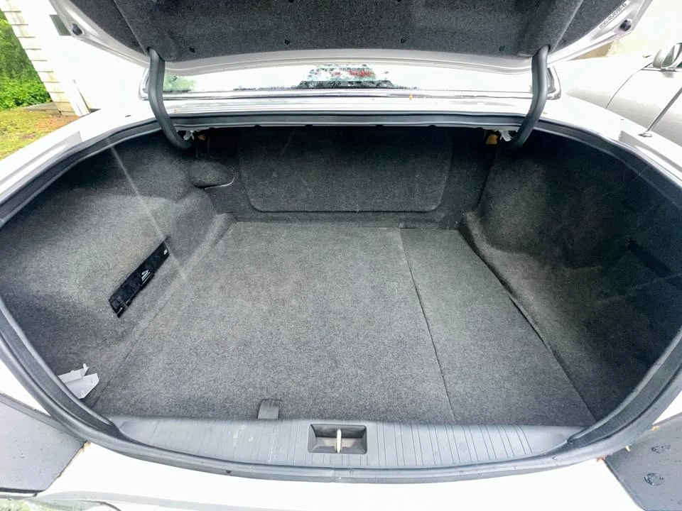 2001 Jaguar X308 XJ - Image 10 of 15