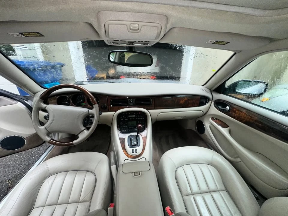 2001 Jaguar X308 XJ - Image 7 of 15