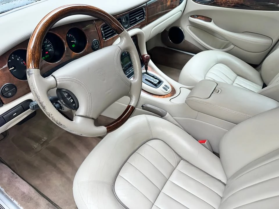 2001 Jaguar X308 XJ - Image 13 of 15