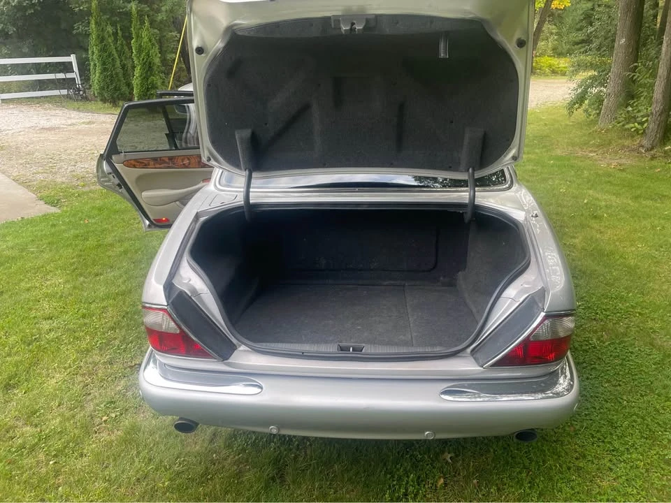 2001 Jaguar X308 XJ - Image 8 of 10