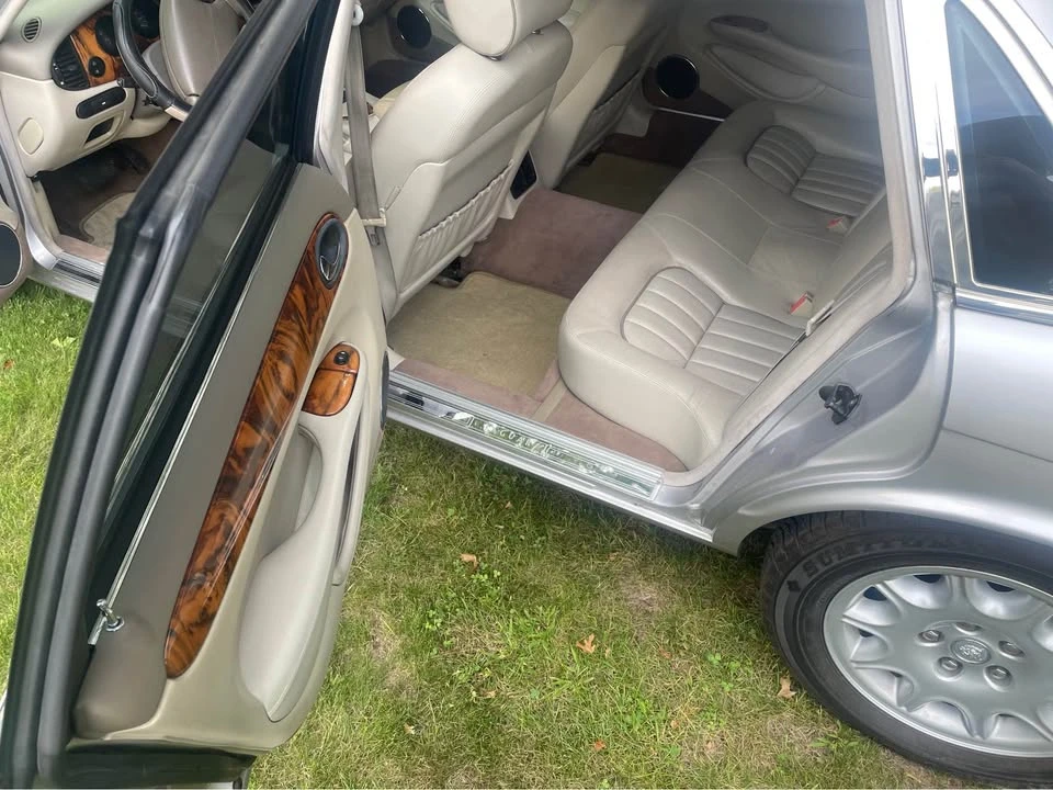 2001 Jaguar X308 XJ - Image 10 of 10
