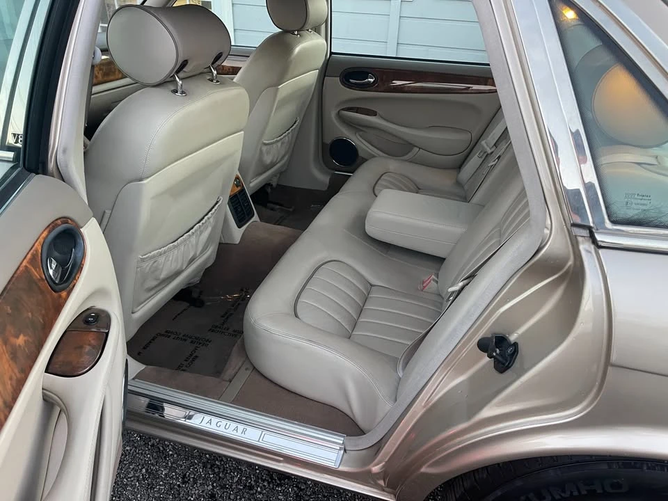 2001 Jaguar X308 XJ - Image 6 of 17