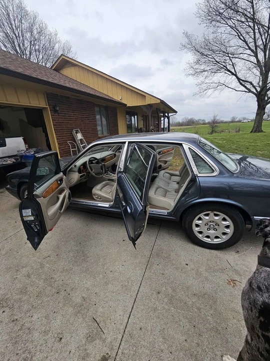 2001 Jaguar X308 XJ - Image 11 of 19