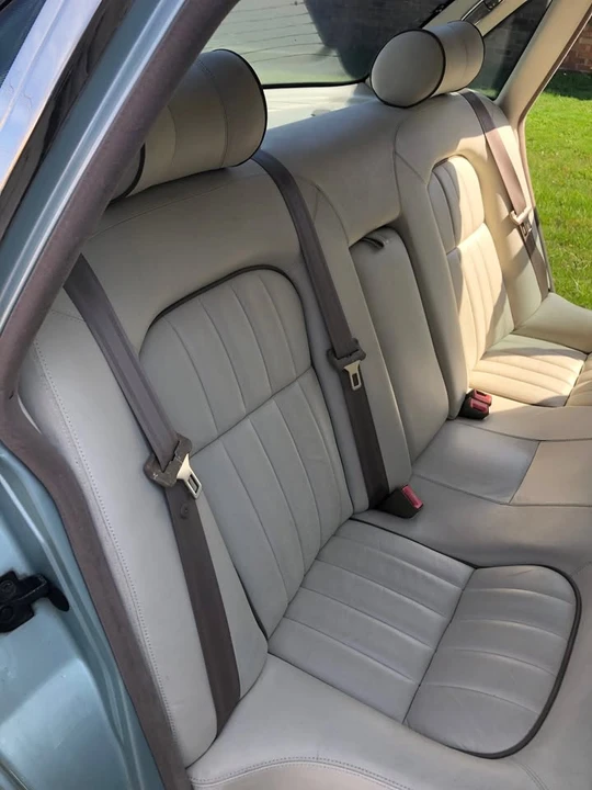 2001 Jaguar X308 XJ - Image 10 of 20