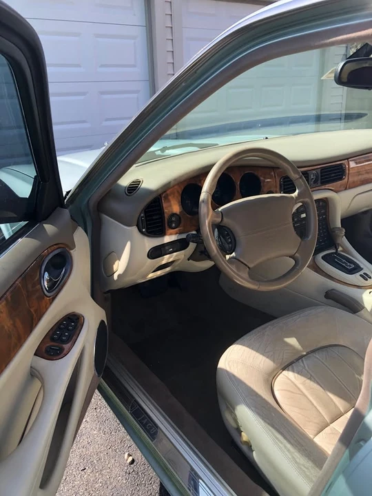 2001 Jaguar X308 XJ - Image 7 of 20