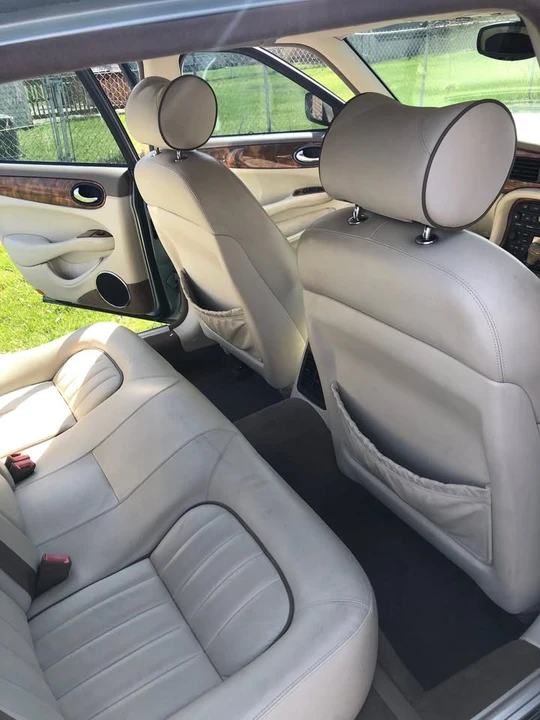 2001 Jaguar X308 XJ - Image 11 of 20