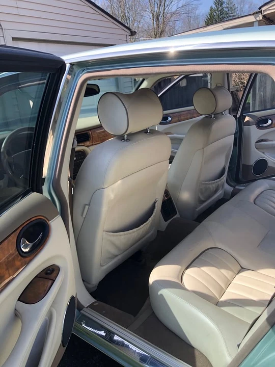 2001 Jaguar X308 XJ - Image 8 of 20