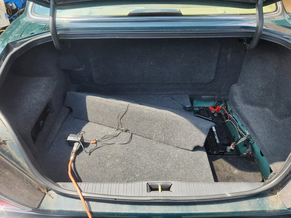 2001 Jaguar X308 XJ - Image 14 of 16