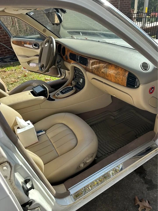 2001 Jaguar X308 XJ - Image 4 of 8