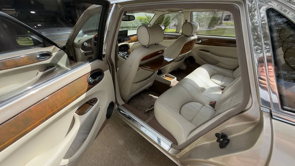 2001 Jaguar X308 XJ - Image 11 of 18
