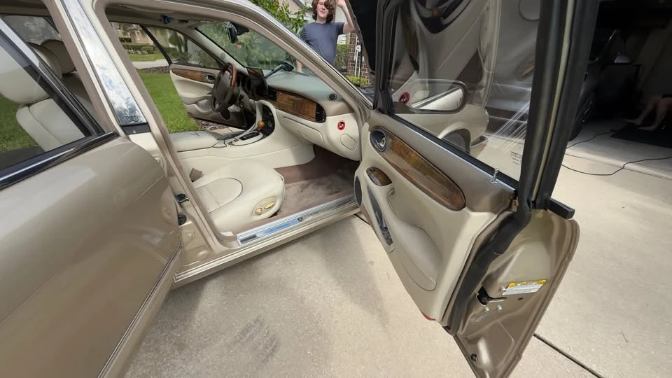 2001 Jaguar X308 XJ - Image 5 of 18