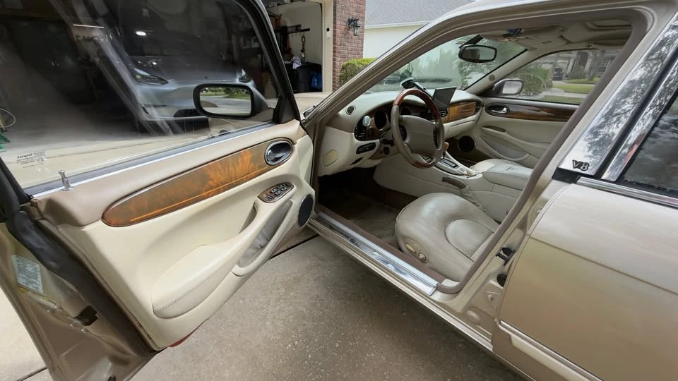 2001 Jaguar X308 XJ - Image 13 of 18
