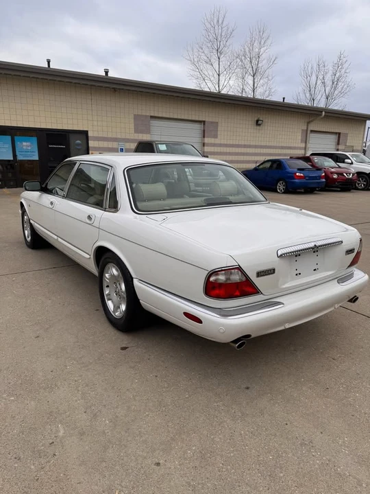 2001 Jaguar X308 XJ - Image 6 of 19