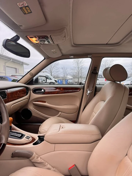 2001 Jaguar X308 XJ - Image 13 of 19