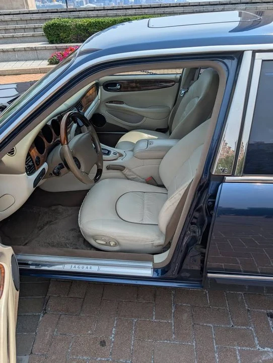 2001 Jaguar X308 XJ - Image 9 of 15