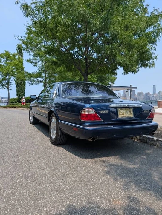 2001 Jaguar X308 XJ - Image 6 of 15
