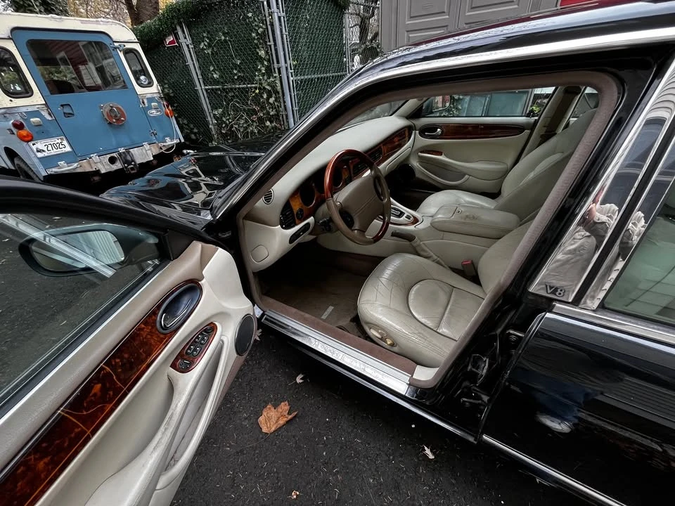 2001 Jaguar X308 XJR - Image 8 of 19