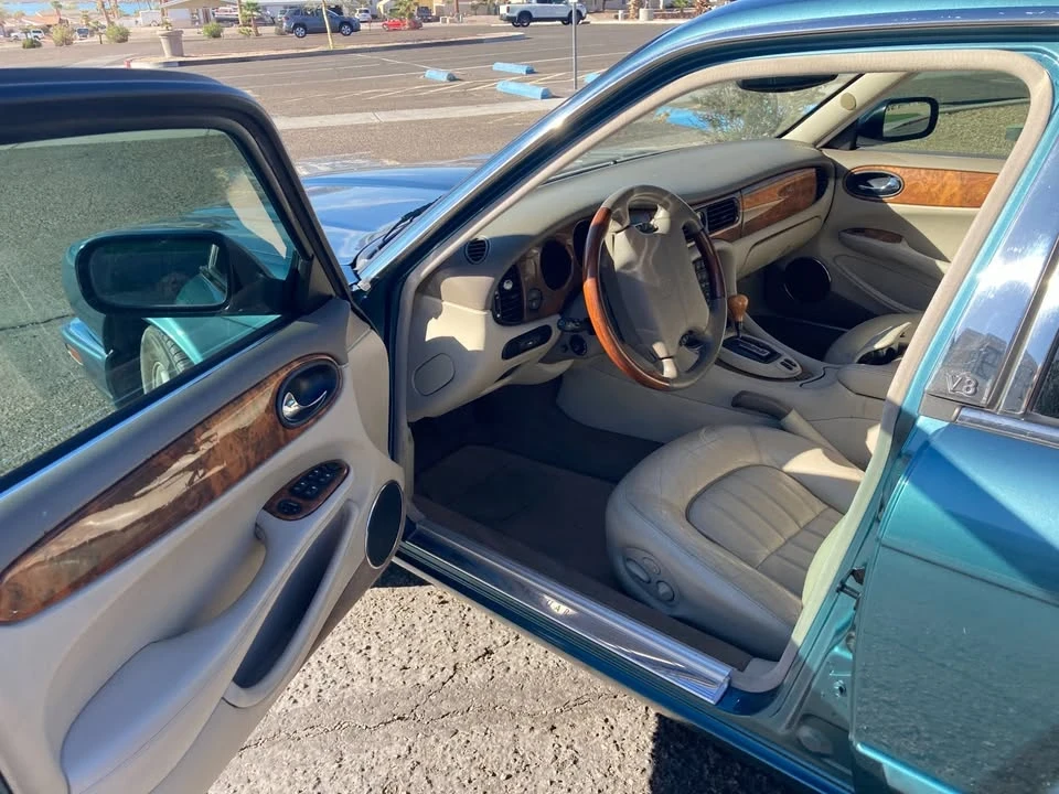 2001 Jaguar X308 XJ - Image 6 of 18