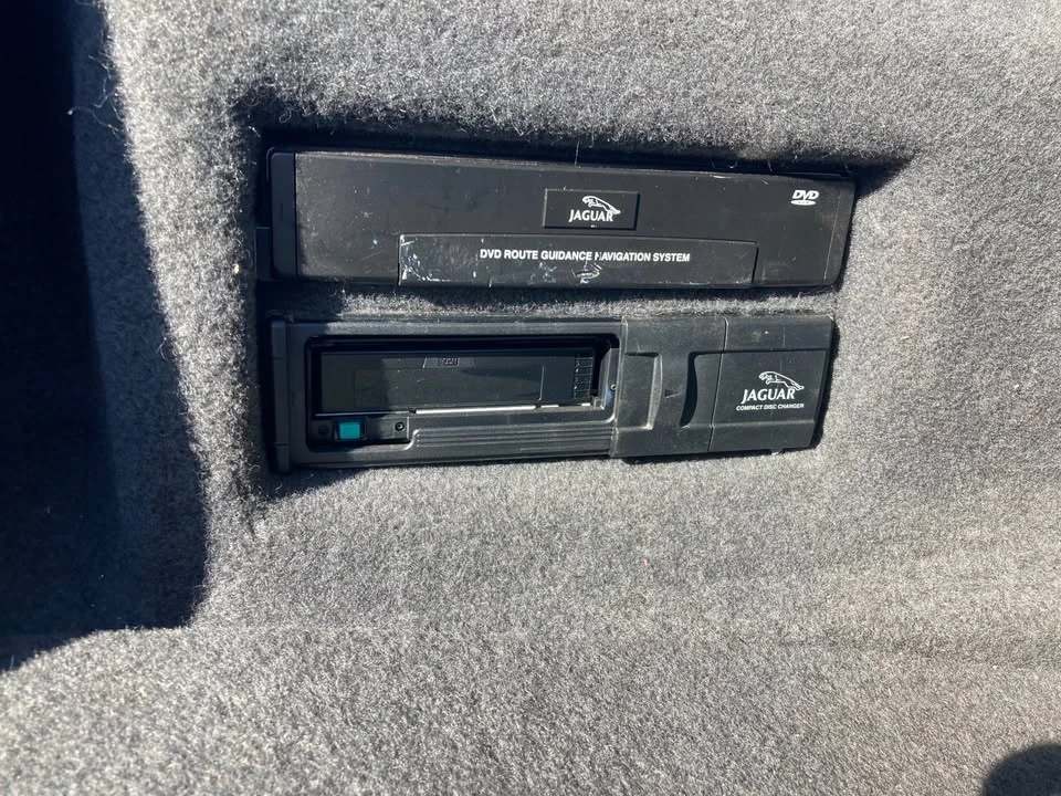 2001 Jaguar X308 XJ - Image 13 of 18
