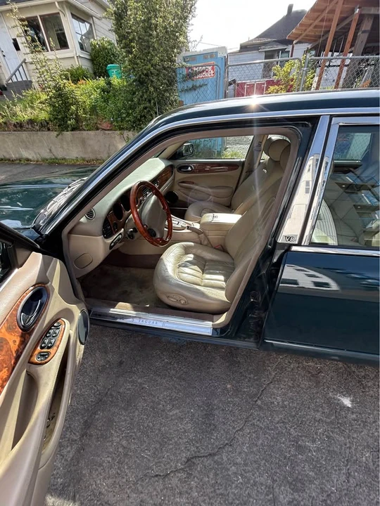 2001 Jaguar X308 XJ - Image 4 of 5