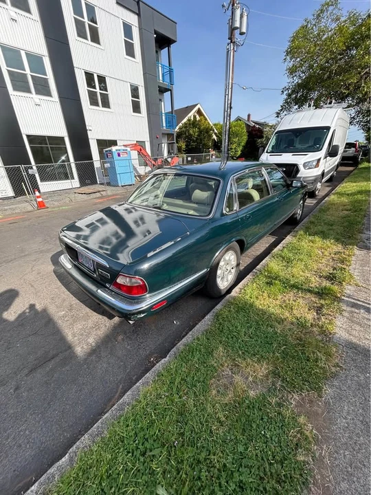 2001 Jaguar X308 XJ - Image 3 of 5