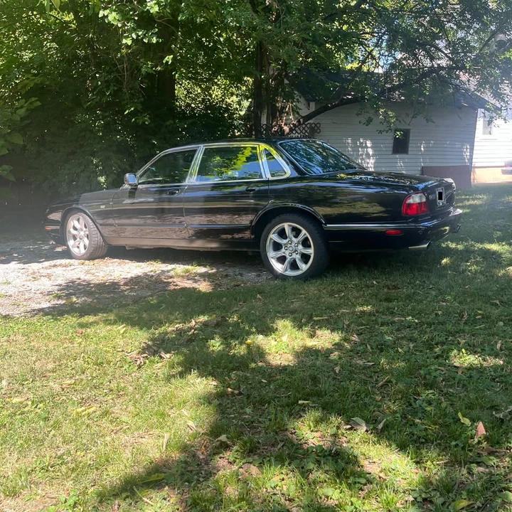 2001 Jaguar X308 XJR - Image 2 of 19