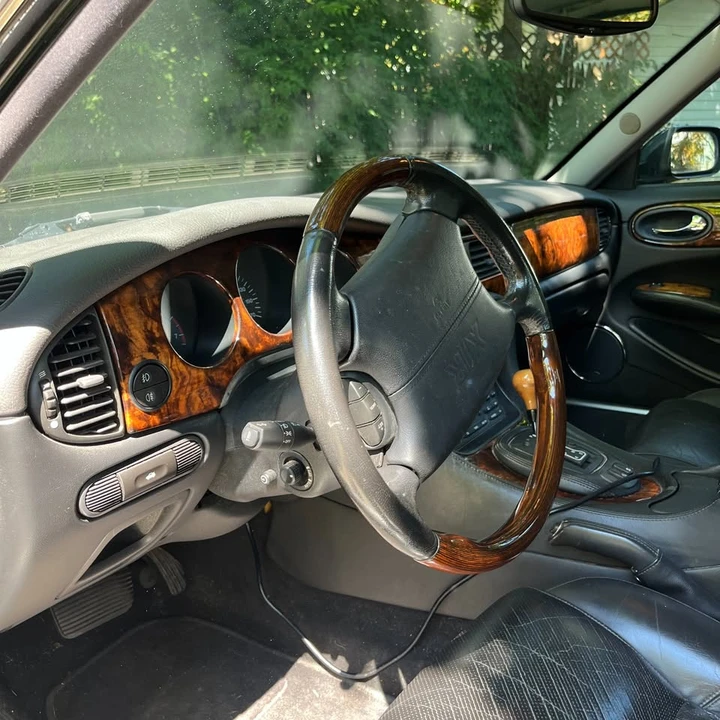 2001 Jaguar X308 XJR - Image 15 of 19