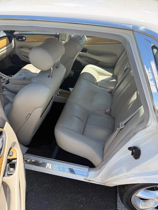 2001 Jaguar X308 XJR - Image 8 of 10