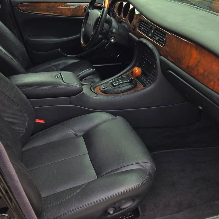 2001 Jaguar X308 XJR - Image 12 of 20