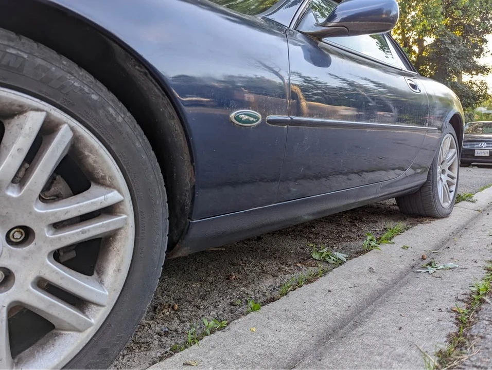 2001 Jaguar X100 XK8 - Image 13 of 18