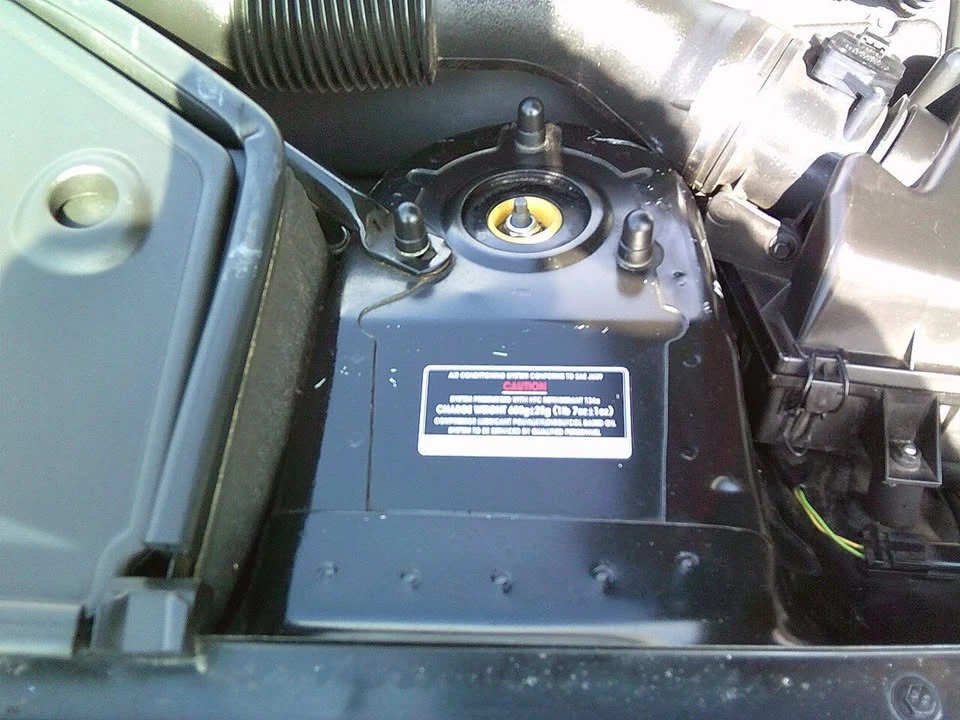 2001 Jaguar X100 XK8 - Image 15 of 20