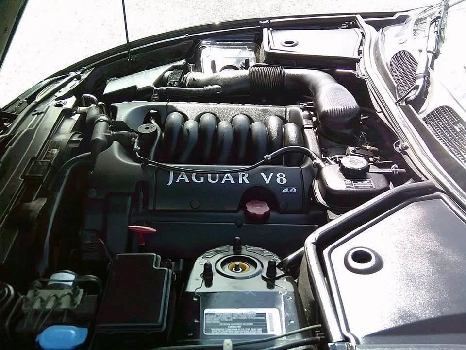 2001 Jaguar X100 XK8 - Image 14 of 20