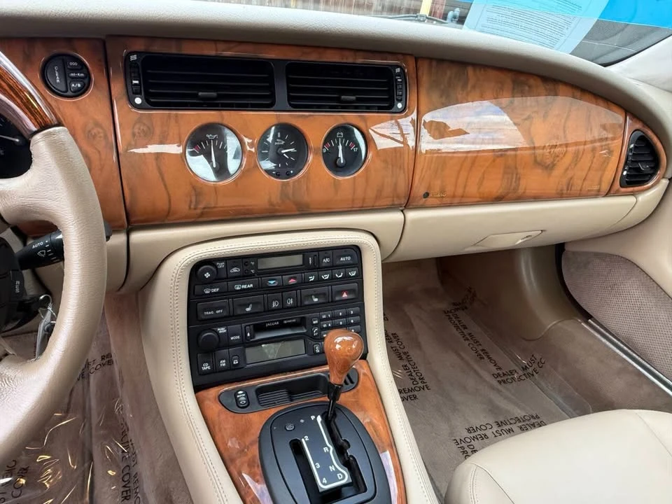2001 Jaguar X100 XK8 - Image 9 of 20