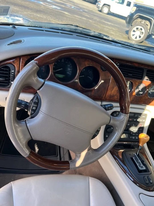 2001 Jaguar X100 XK8 - Image 18 of 20
