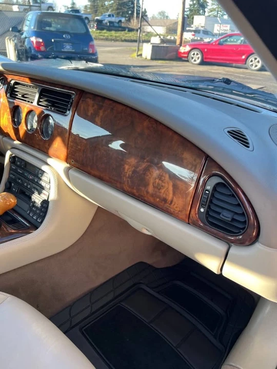 2001 Jaguar X100 XK8 - Image 12 of 20