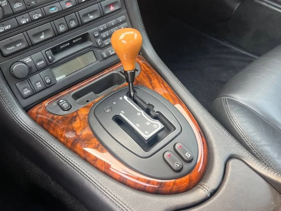 2001 Jaguar X100 XK8 - Image 12 of 12